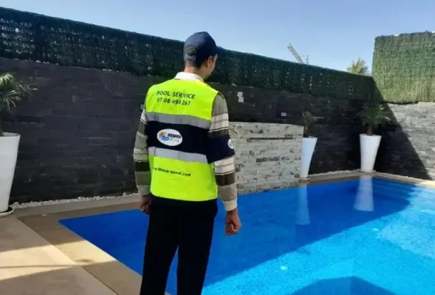 Si votre piscine a perdu de son éclat et de sa beauté d’antan, notre service de rénovation de piscines est là pour vous aider. En tant qu’experts dans la rénovation de piscines, nous pouvons transformer votre vieille piscine en une oasis de rafraîchissement. Notre gamme complète de services de rénovation de piscines comprend le revêtement, le remplacement de la tuyauterie, le remplacement de l’équipement, la réparation des fissures et des fuites, la mise à niveau de la plomberie et l’amélioration de la qualité de l’eau. Avec Menara Pool à Marrakech, nous sommes fiers de notre expertise et de notre savoir-faire, garantissant que votre piscine rénovée sera belle, fonctionnelle et durable pendant de nombreuses années à venir. Si vous cherchez à donner une nouvelle vie à votre piscine, notre équipe de professionnels est là pour vous aider à réaliser votre vision. Contactez-nous dès maintenant pour en savoir plus sur nos services de rénovation de piscines